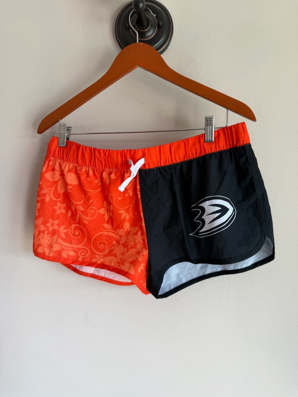 Women's Two-Tone Orange & Black Athletic swim Shorts ducks hockey‎ nwt medium